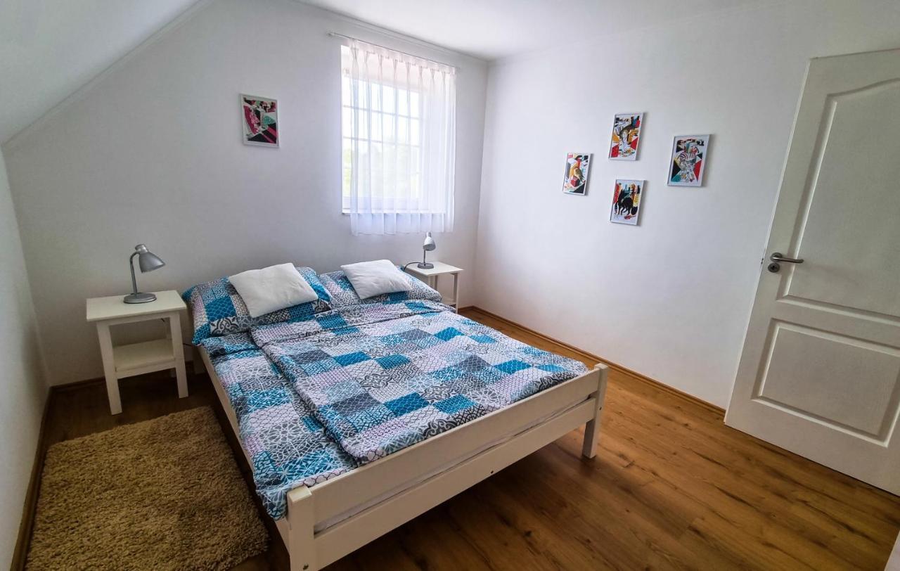 White Apartment Keszthely Bagian luar foto